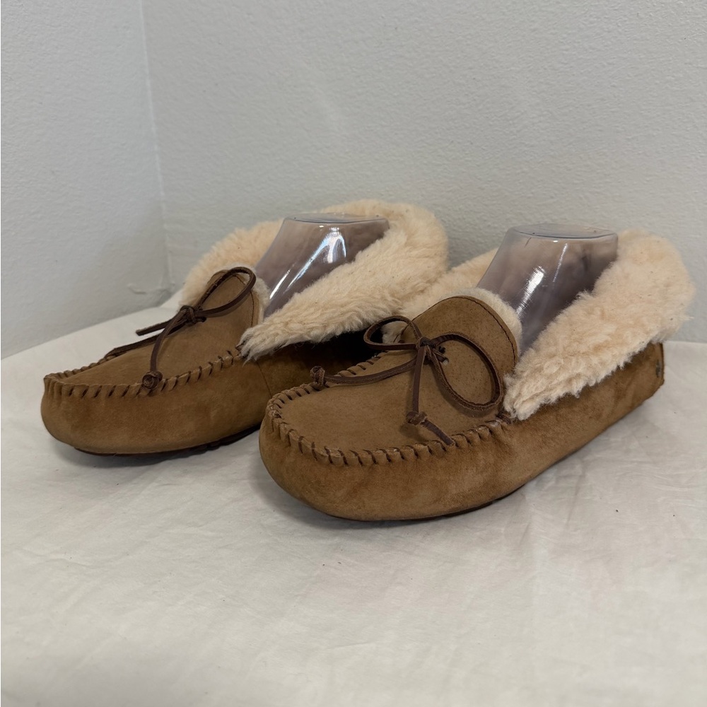 Ugg Alena moccasin slippers tan/cream suede leather women’s size 7